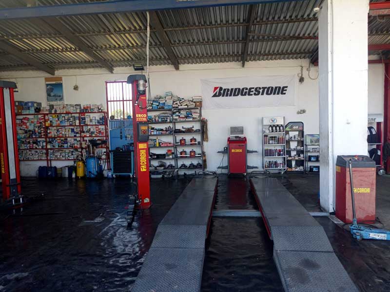 Κέντρο Ελαστικών Καραπαίος