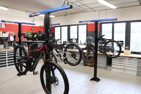 Chiffelle - romont - réparation moto