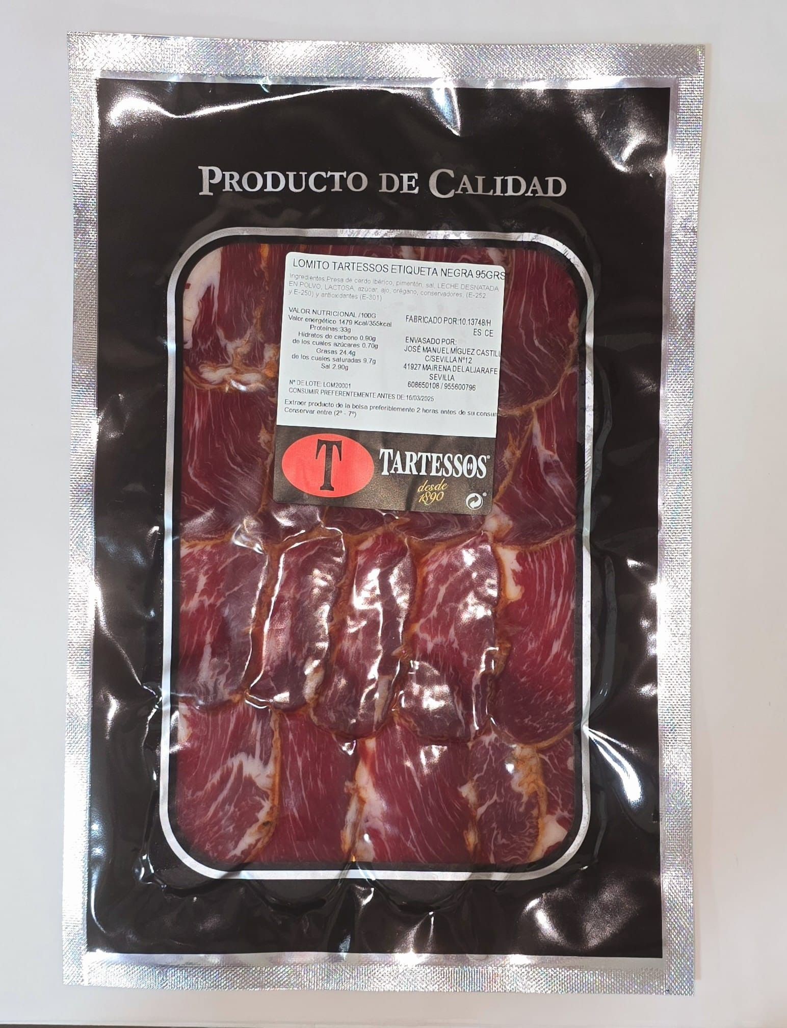A package of producto de calidad sliced meat