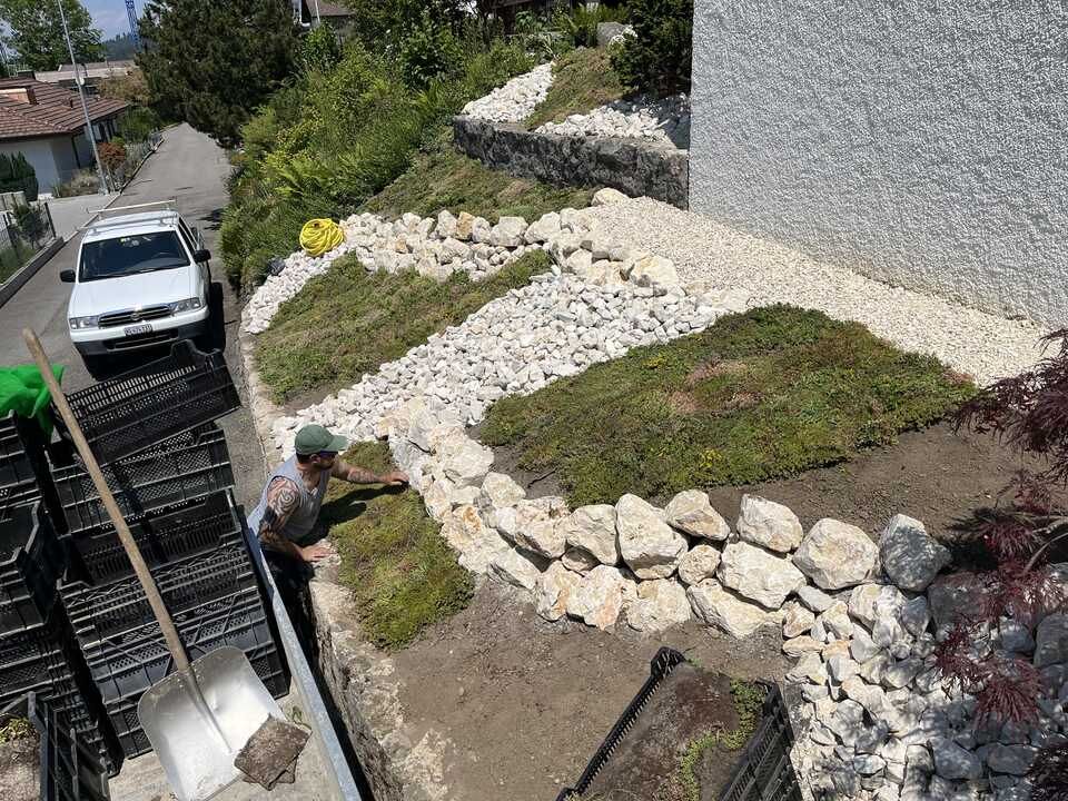 Hugentobler Gartenbau GmbH Treppenbeete