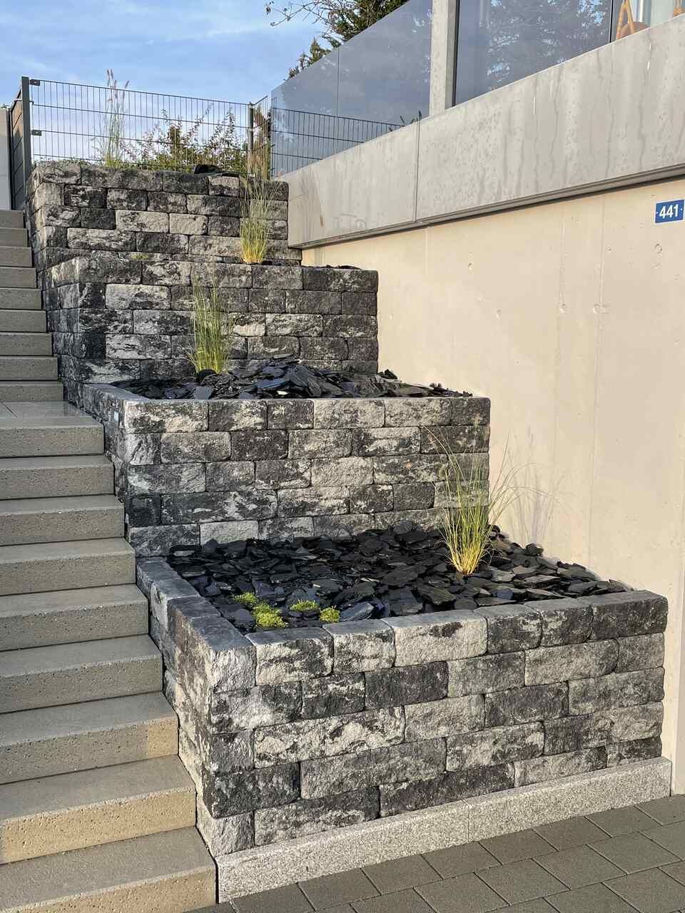 Hugentobler Gartenbau GmbH Treppenbeete