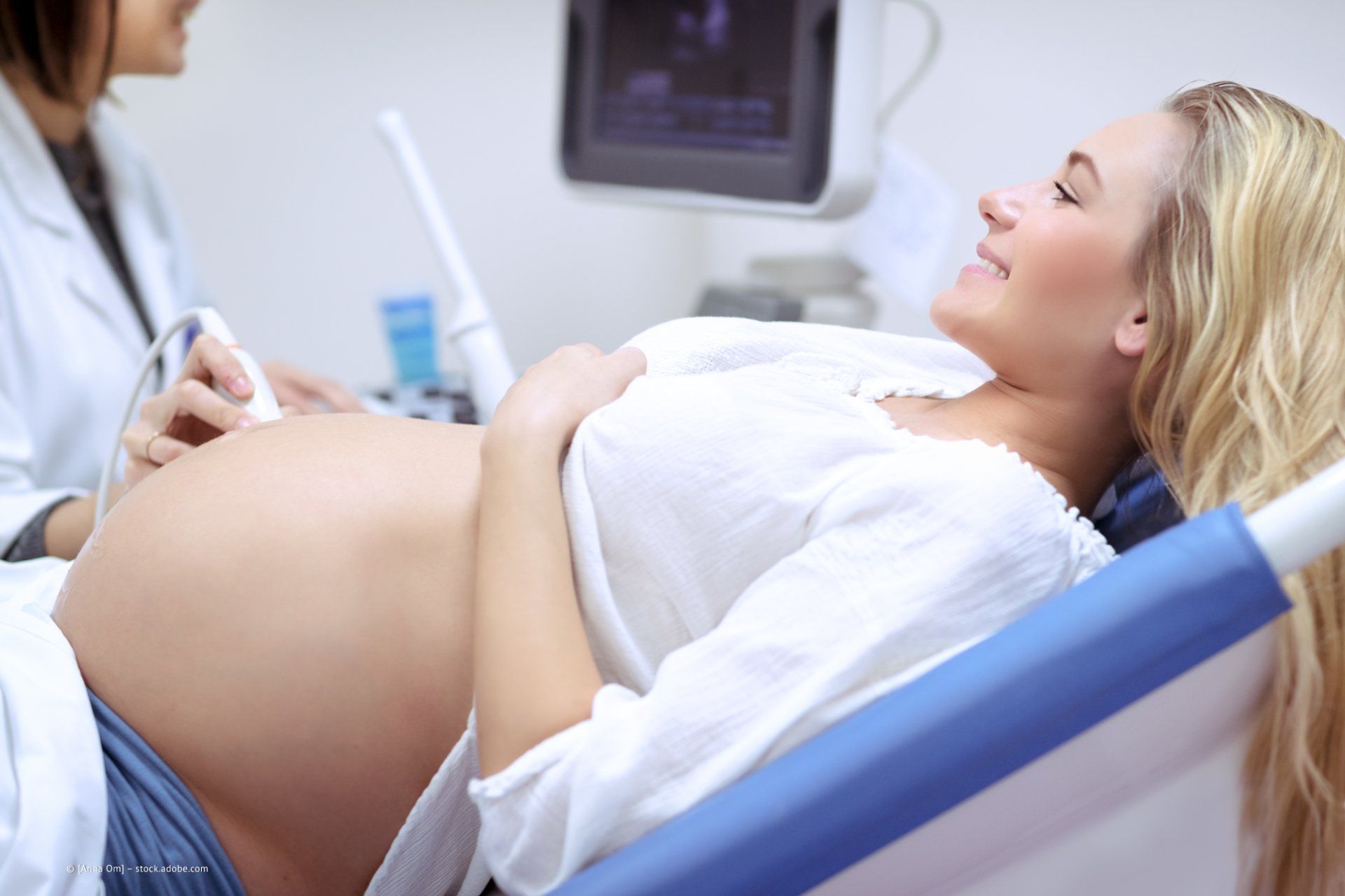 Schwangere Frau bei der Gynäkologin