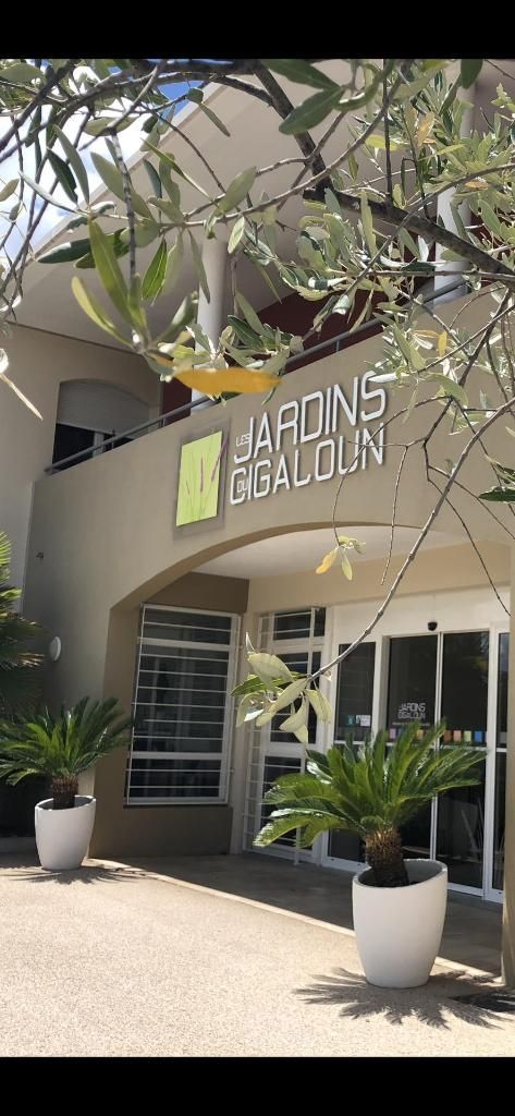 Entrée du bâtiment