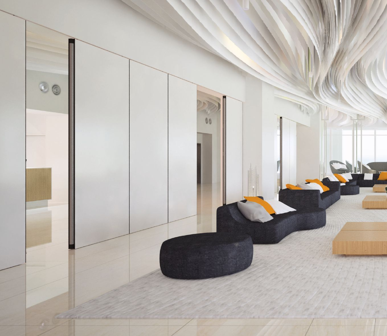 Moderner weißer Warteraum mit schwarzen Sofas, hellen Holztischen und einer geschwungenen, strukturierten Decke.