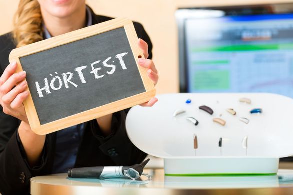 Tafel mit der Aufschrift Höhrtest