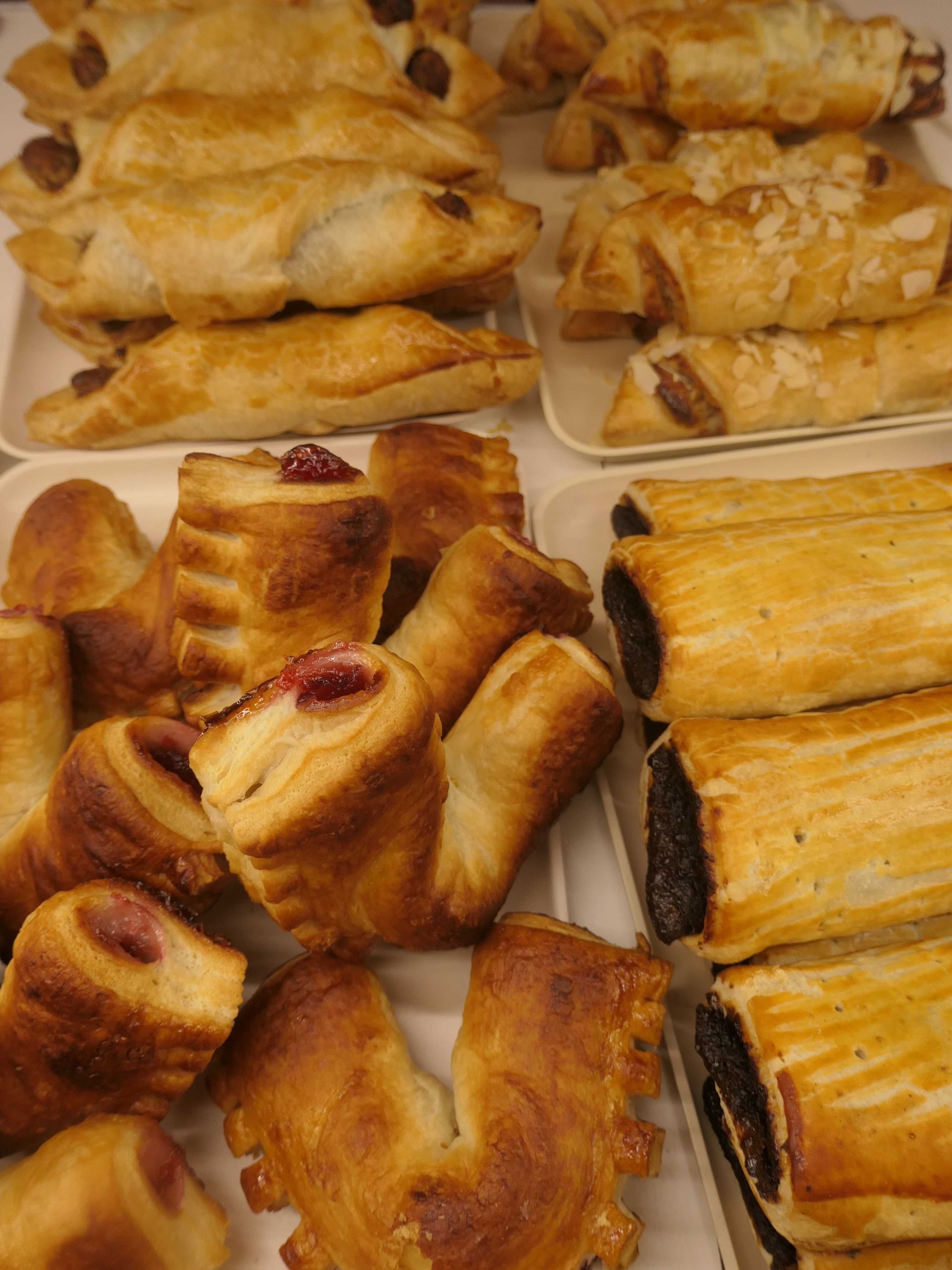 Nussgipfel Birnweggli Süssgebäck