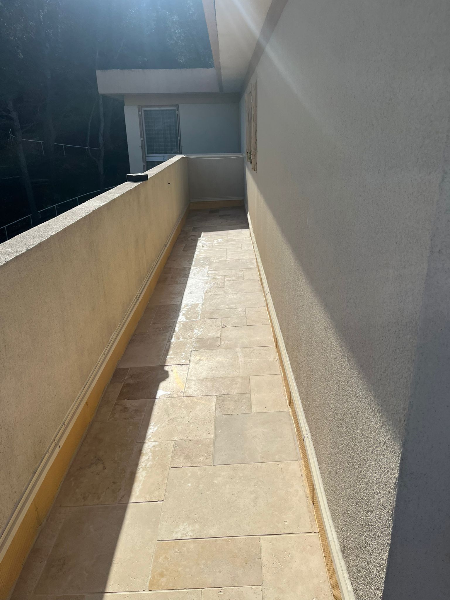 Terrasse en carrelage