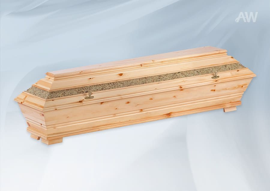 Holzsarg mit Zierleisten und Griffen.