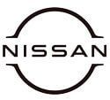 Logotipo de Nissan: Diseño circular en blanco y negro con la marca