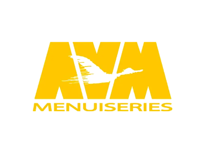Logo jaune, AVM Menuiseries avec un oiseau en vol.