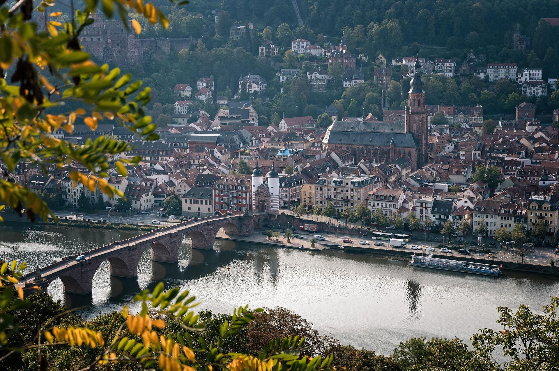 Stadtansicht in der Metropolregion Rhein-Neckar – Gebäudereinigung in der gesamten Region und der Vorderpfalz