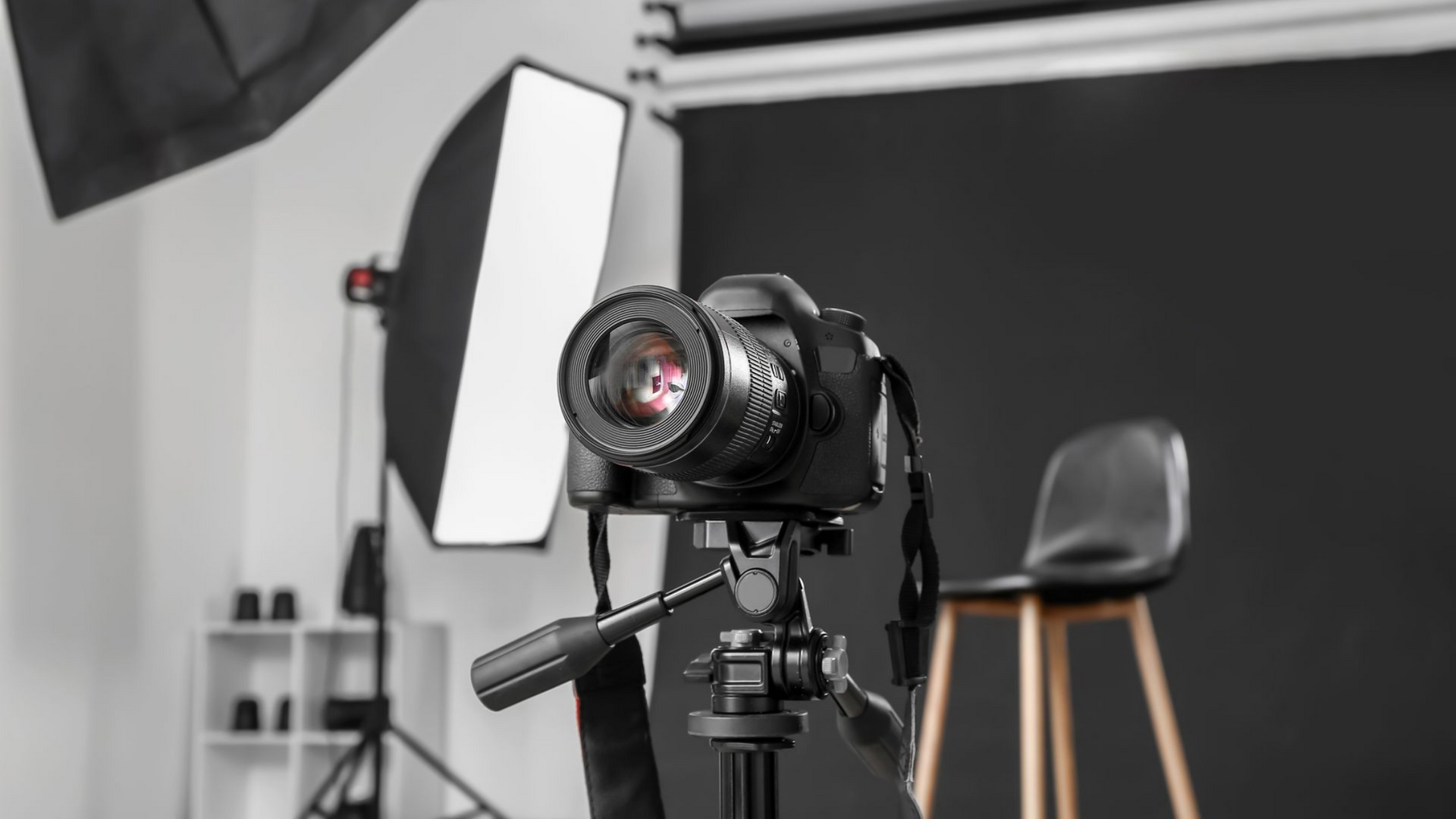 Vers la page Photographe.