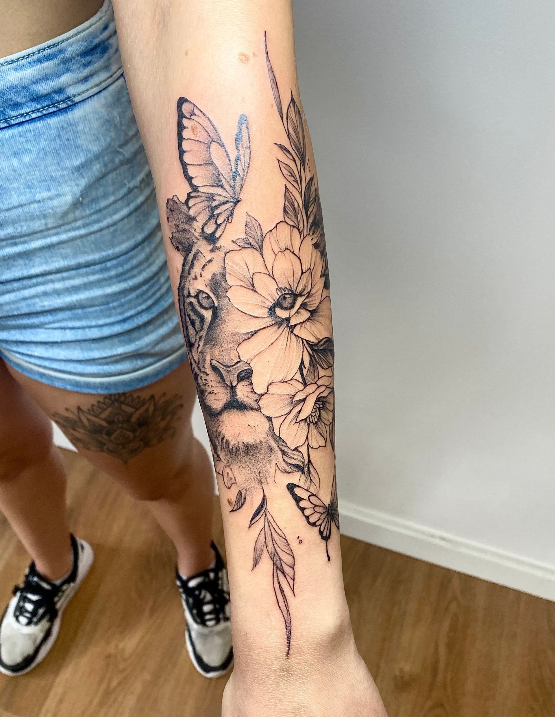 Giulia Raccagni Art Tattoo Studio PMU tatuaggio Tigre