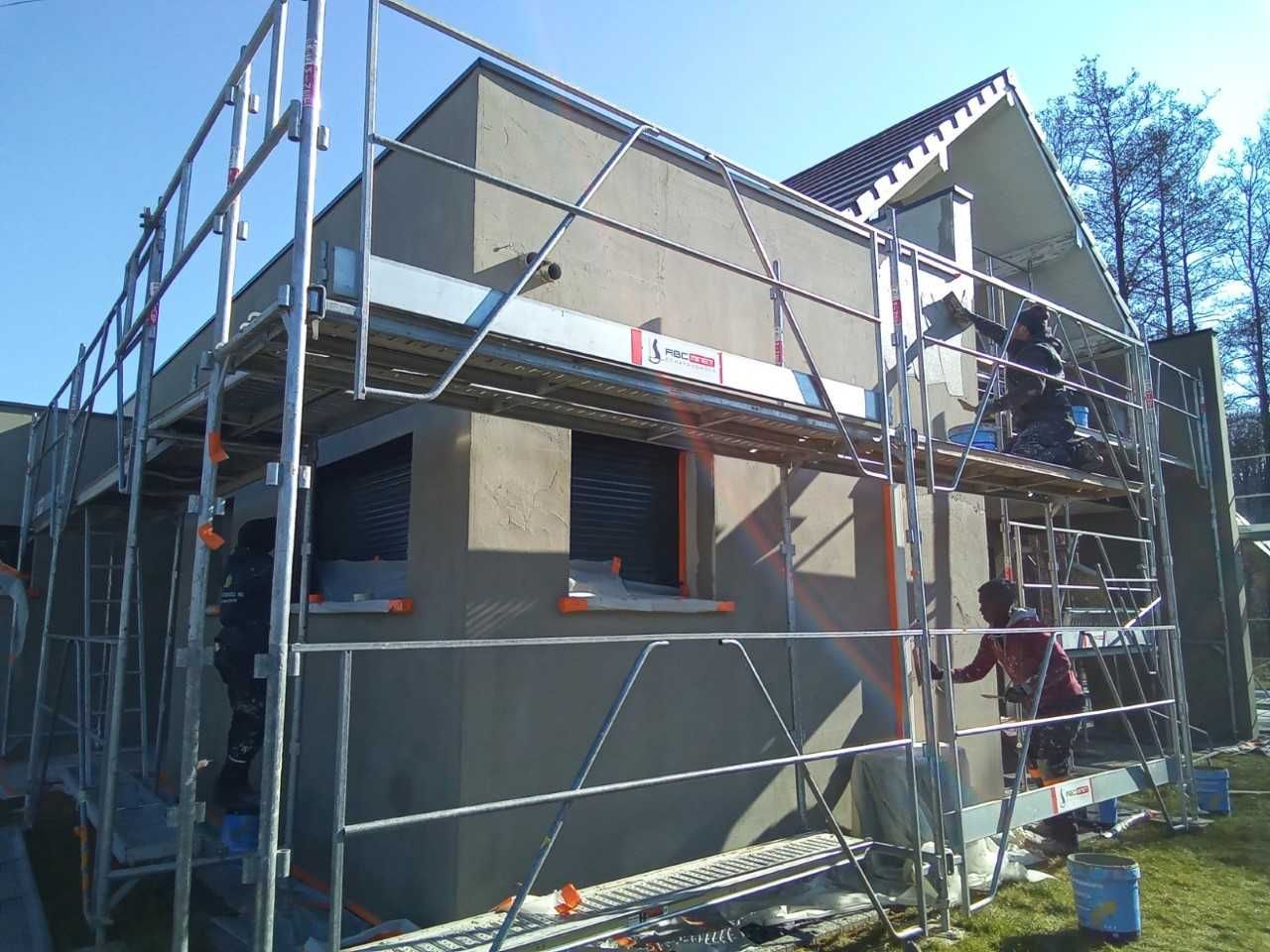 échafaudage pour ravalement de façade de maison