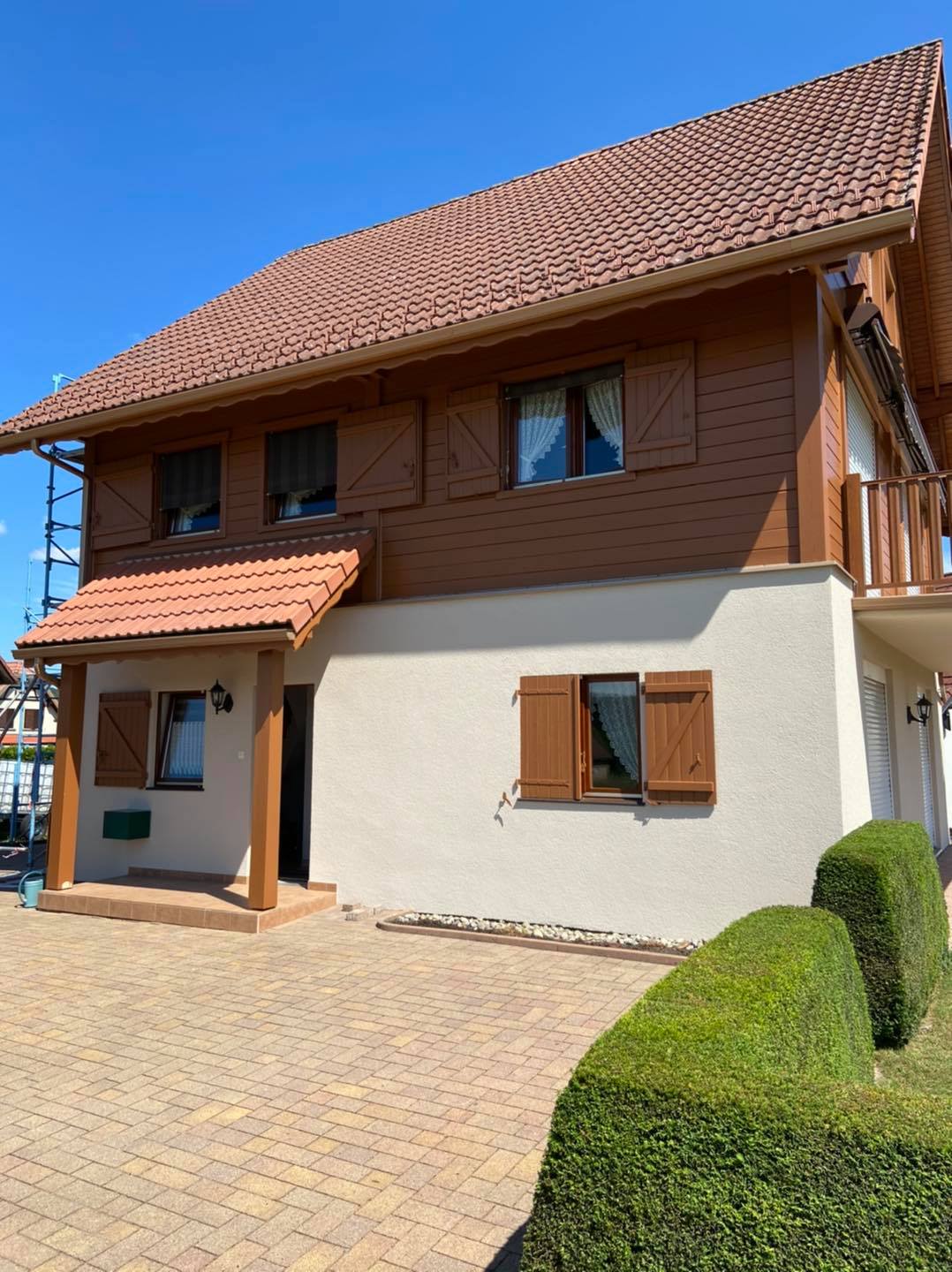 Rénovation extérieure d'une maison en bois -Peinture Harrer