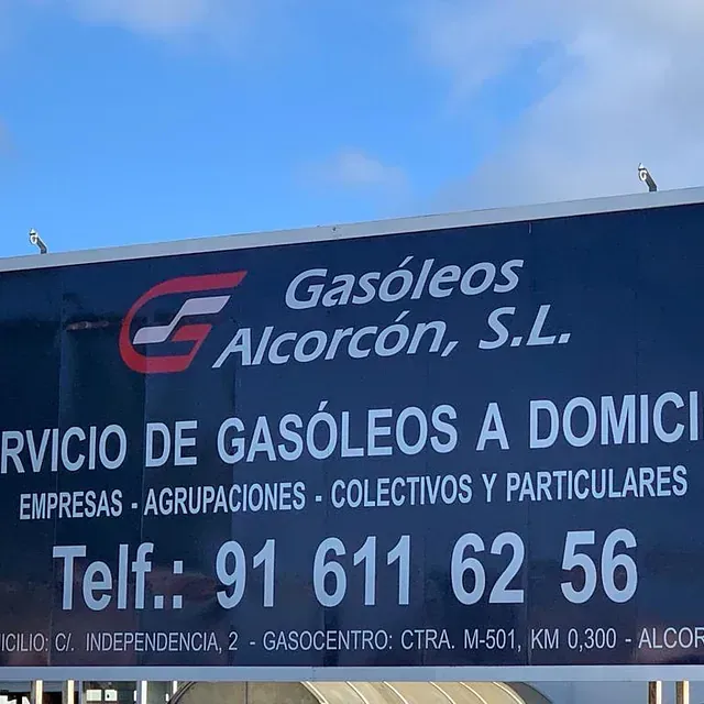 Una gran valla publicitaria para Gasóleos Alcorcón SL