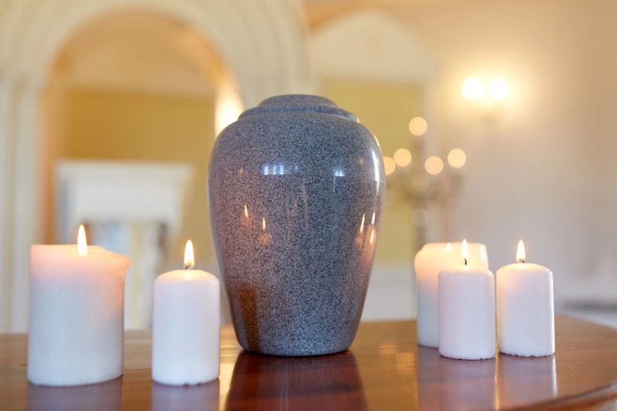 Urnen von Peter Krechel Bestattungen, Troisdorf