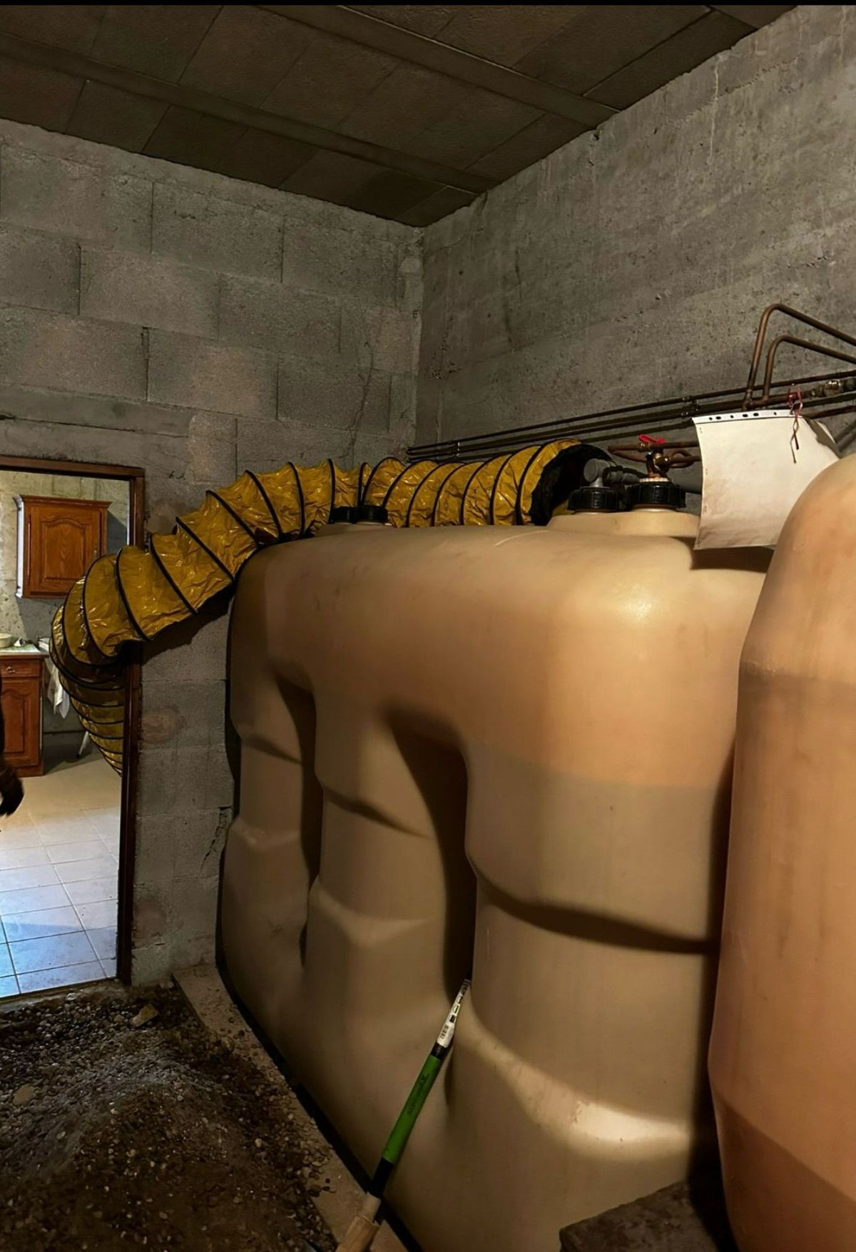 Cuve plastique cubique