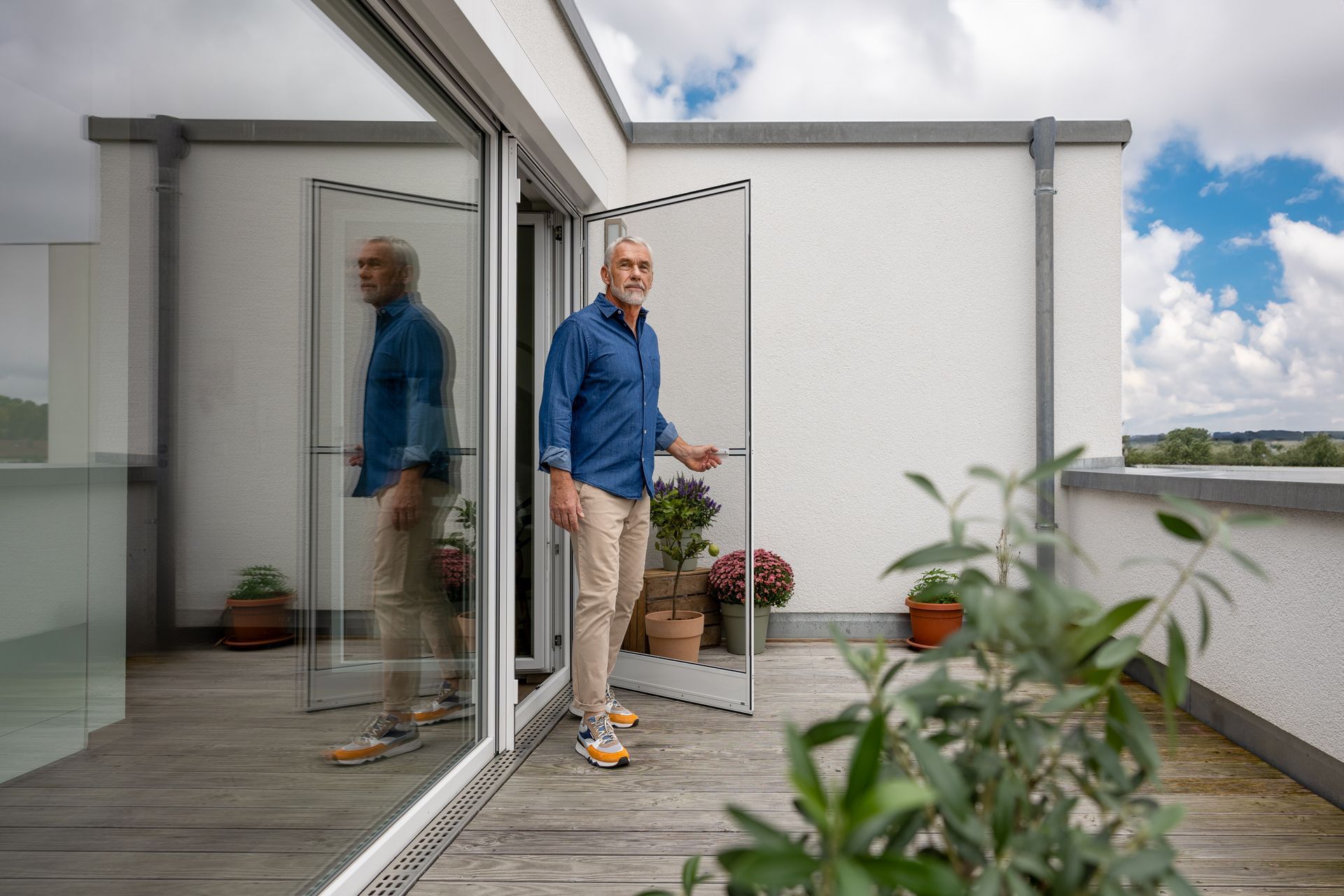 Fliegengitter an Tür