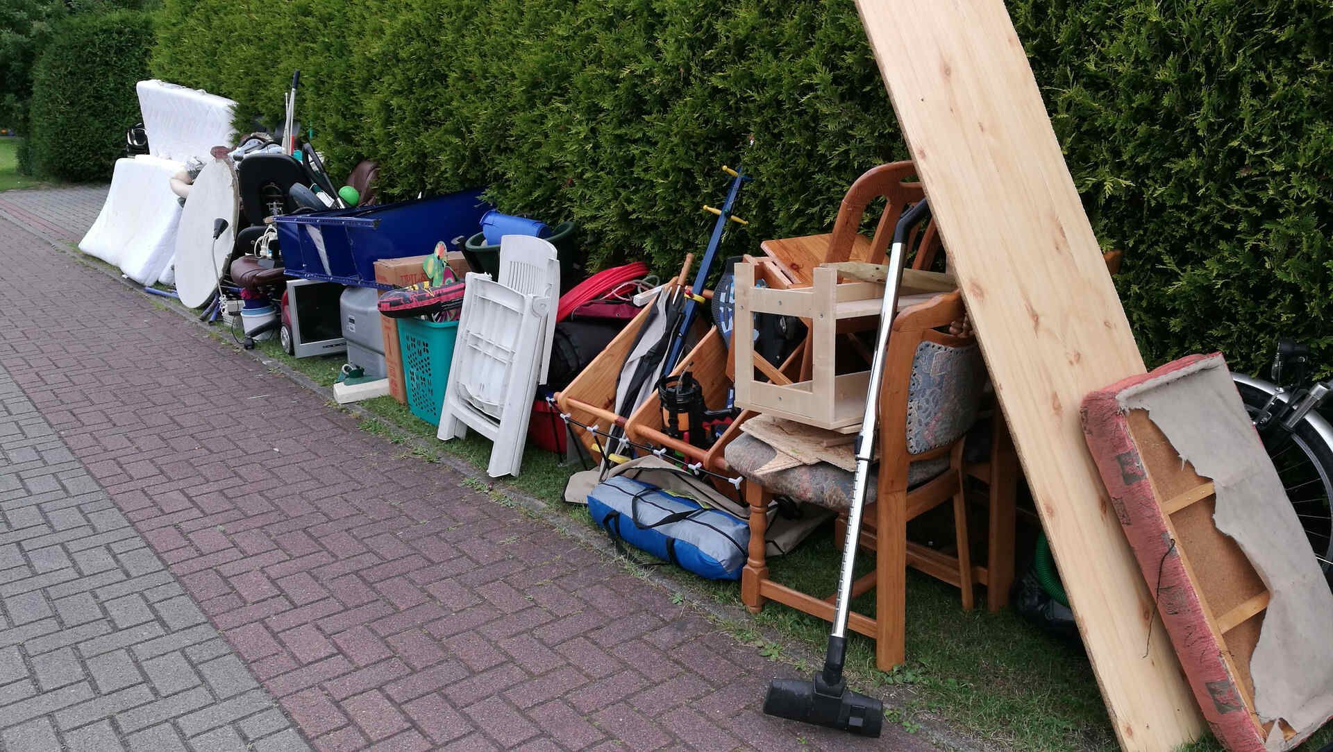 Möbel auf der Strasse