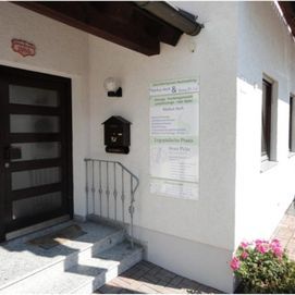 Hauseingang der Praxis