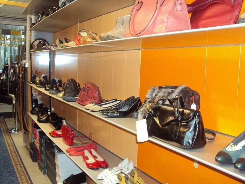 Schuhe und Taschen vom Schuh- und Schlüsselservice Suriano Inh. Rocco Latella