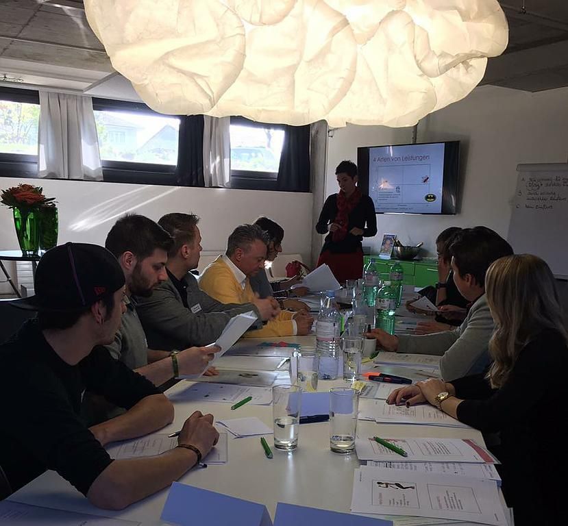 Ladies - Day Seminar Die