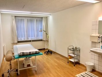 Treatment room - Chunhua TCM Center