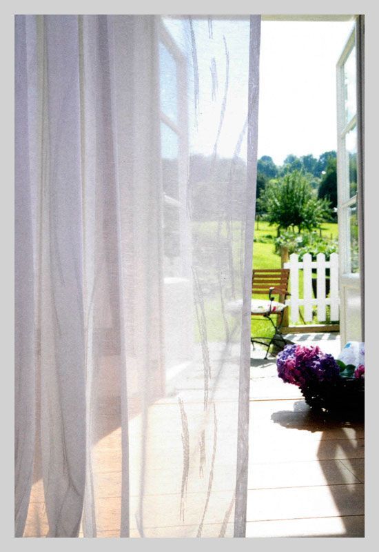 Gardinen vor der Terrasse