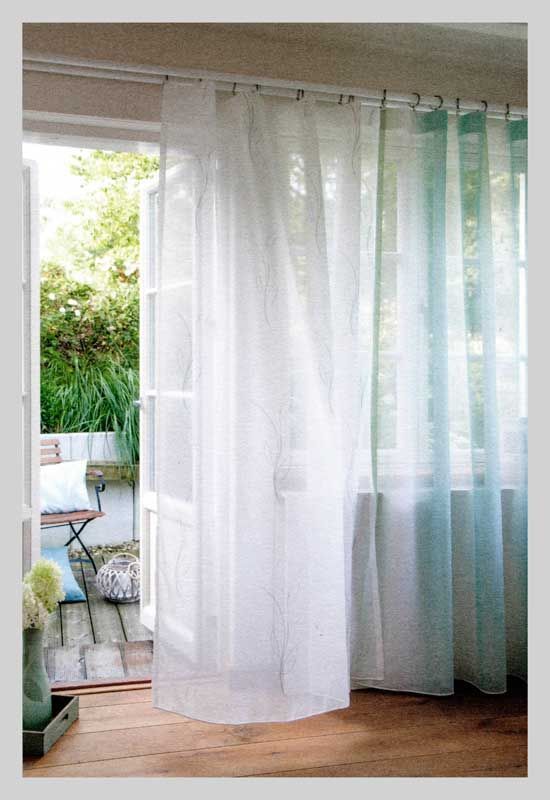 Gardinen vor der Terrasse