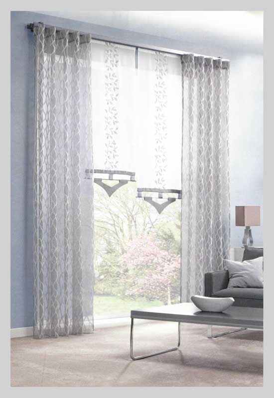 helle Vorhänge und Tüllgardinen