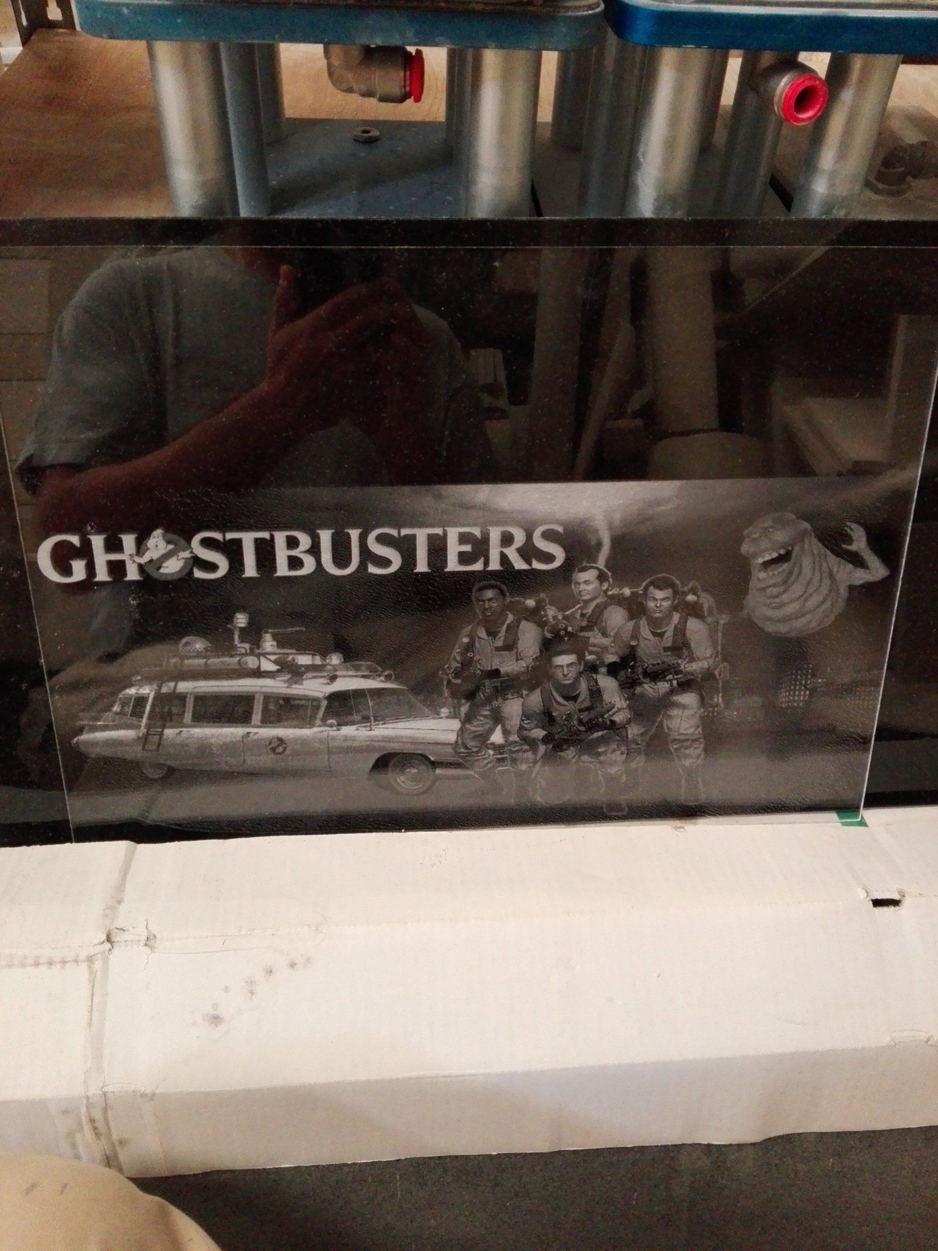 Gravure laser d'une affiche panoramique du film SOS Fantômes