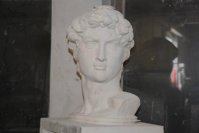 Buste antique d'un personnage aux cheveux ondulés