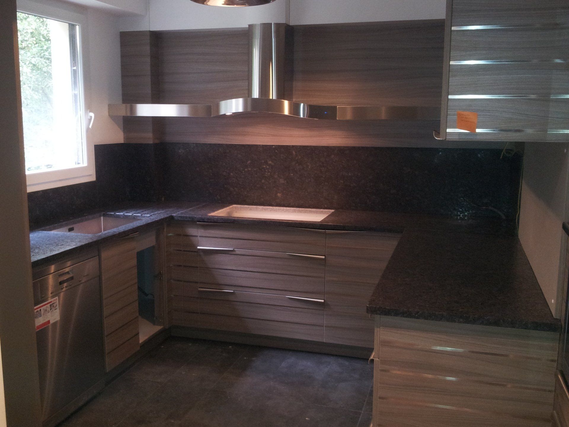 Cuisine marbre marron