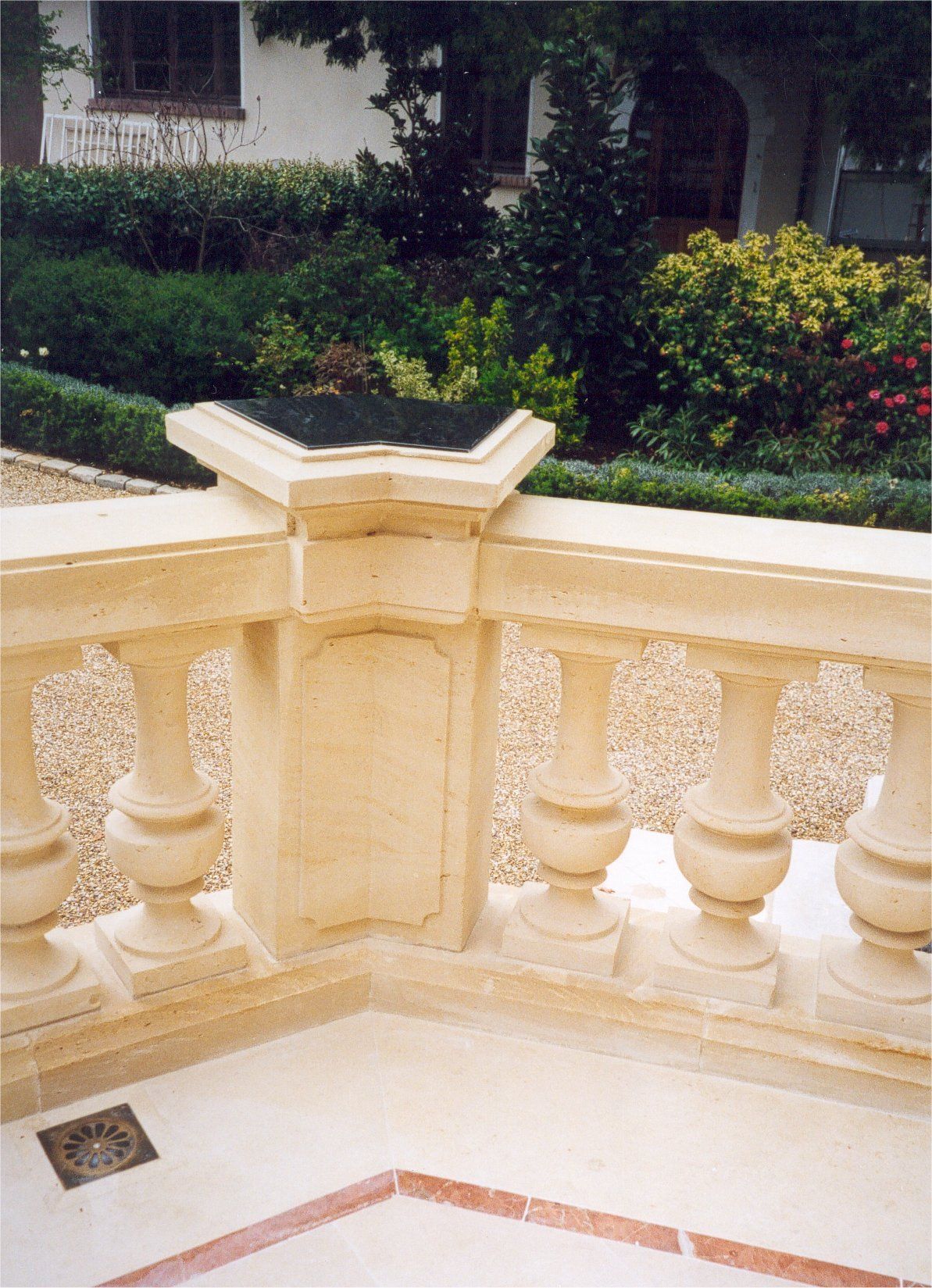 Rembarde extérieure en marbre