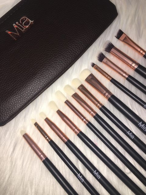 Kehittyneen meikkaajan sivellinsetti