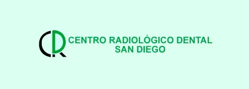 El logotipo del Centro Radiológico Dental San Diego es verde y negro.
