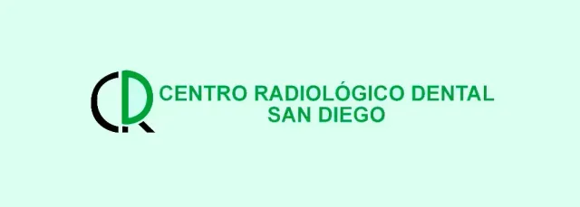 El logotipo del Centro Radiológico Dental San Diego es verde y negro.