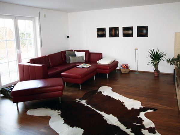 Innenraunm Wohnzimmer rot 1 600×450