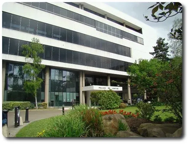 Plaidoirie au Palais de Justice