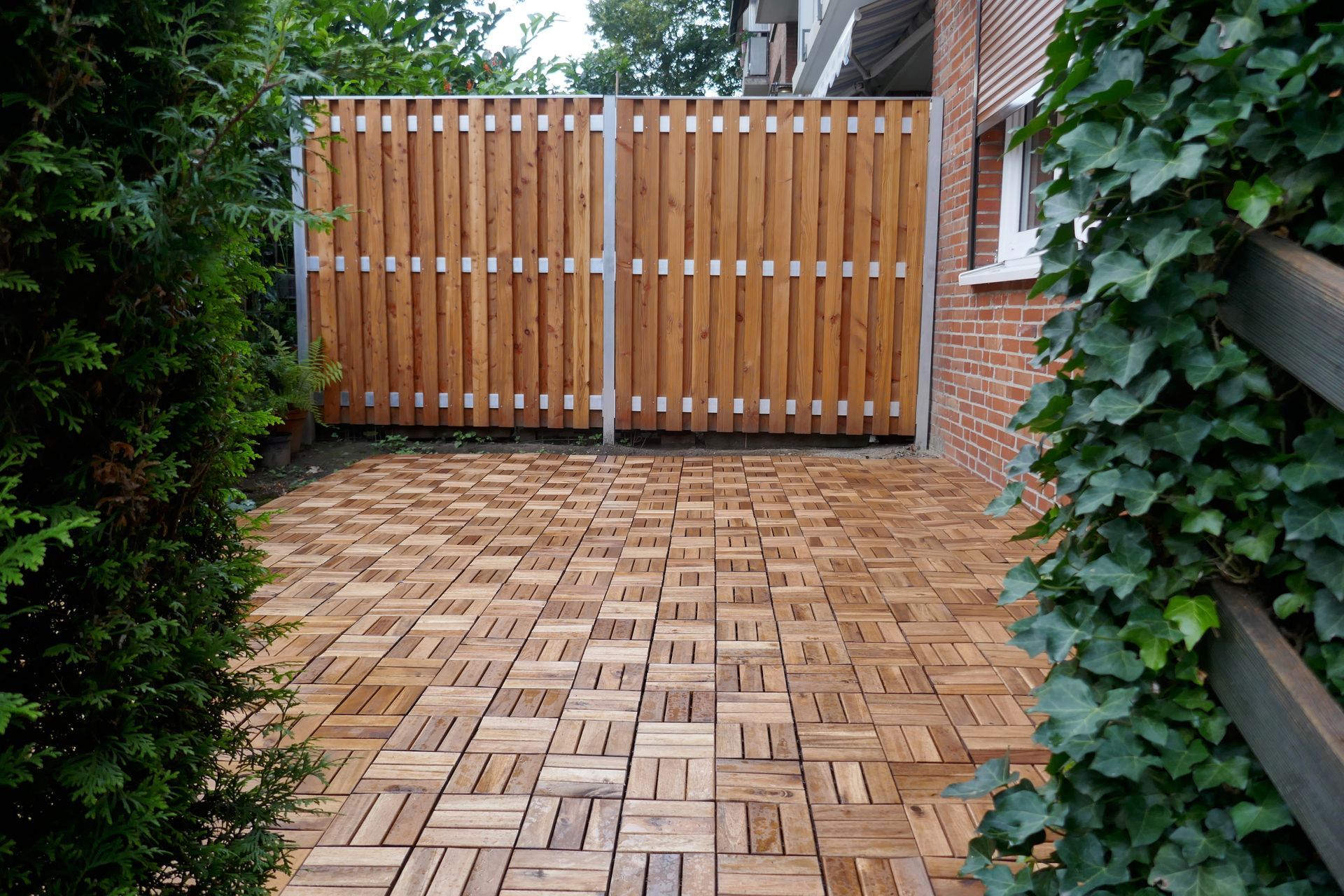 Portail en bois installé