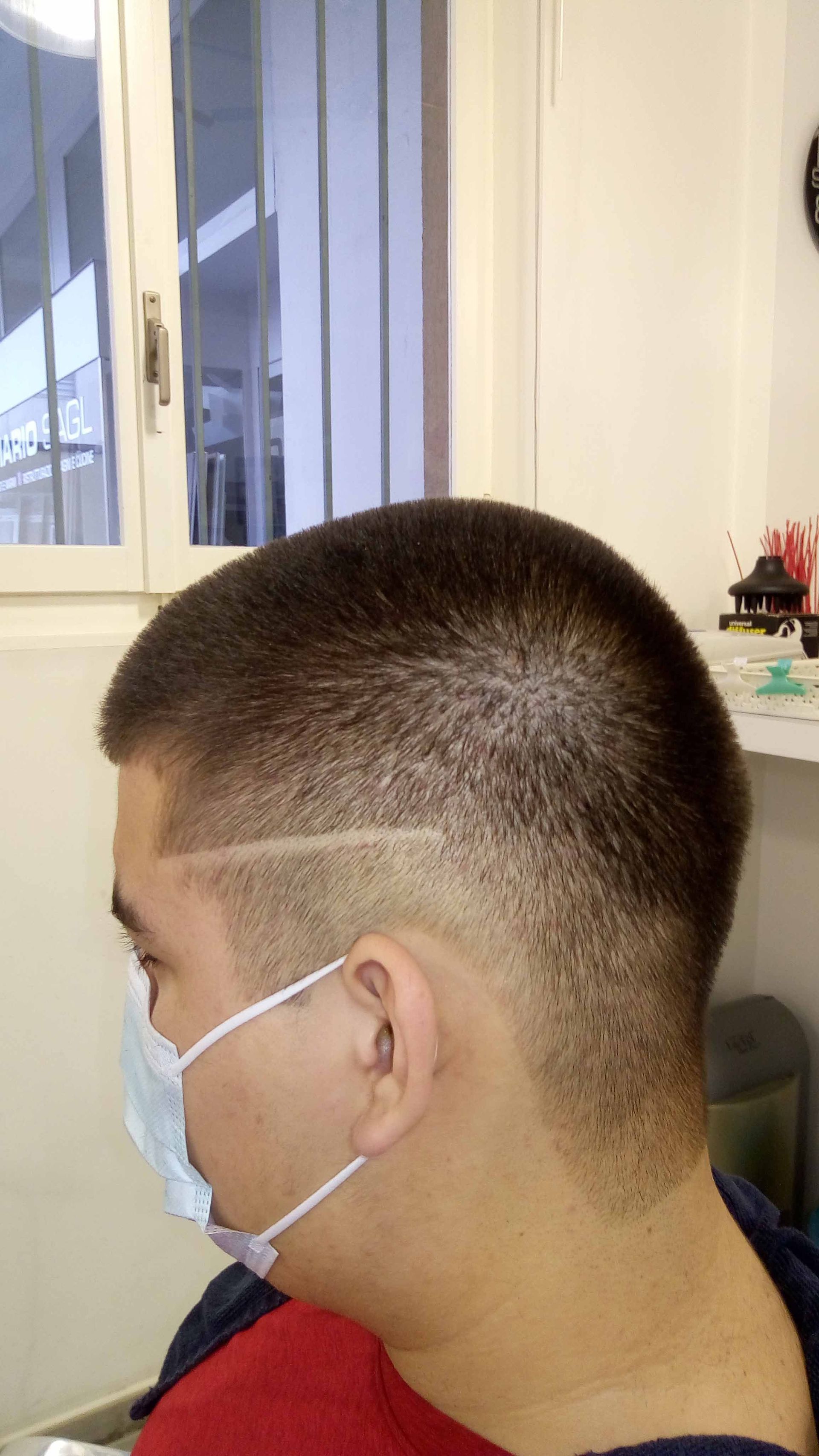 15-taglio barber