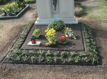 Gärtnerei Rogner-Bär • Grabanlagen