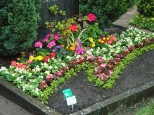 Gärtnerei Rogner-Bär • Grabanlagen