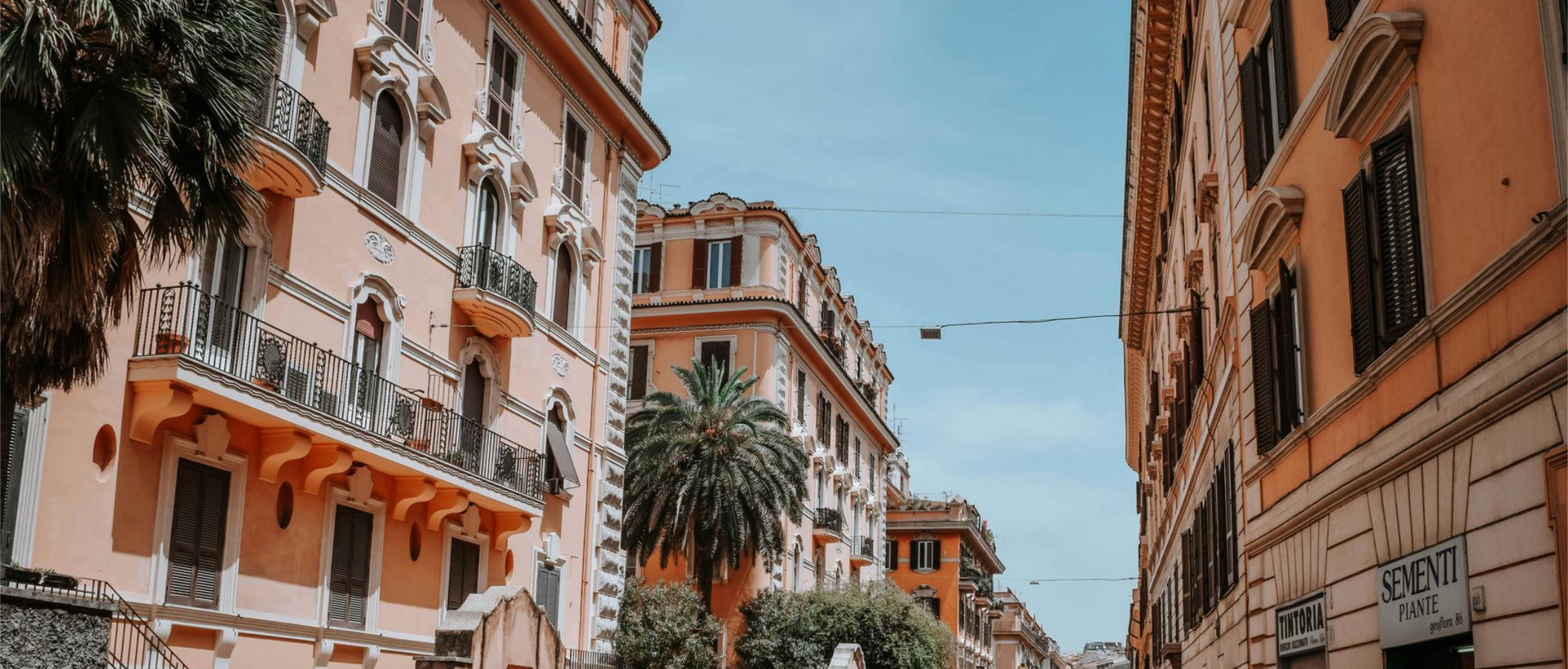 What to See Within a 15-Minute Walk from Colosseum Holidays Apartments