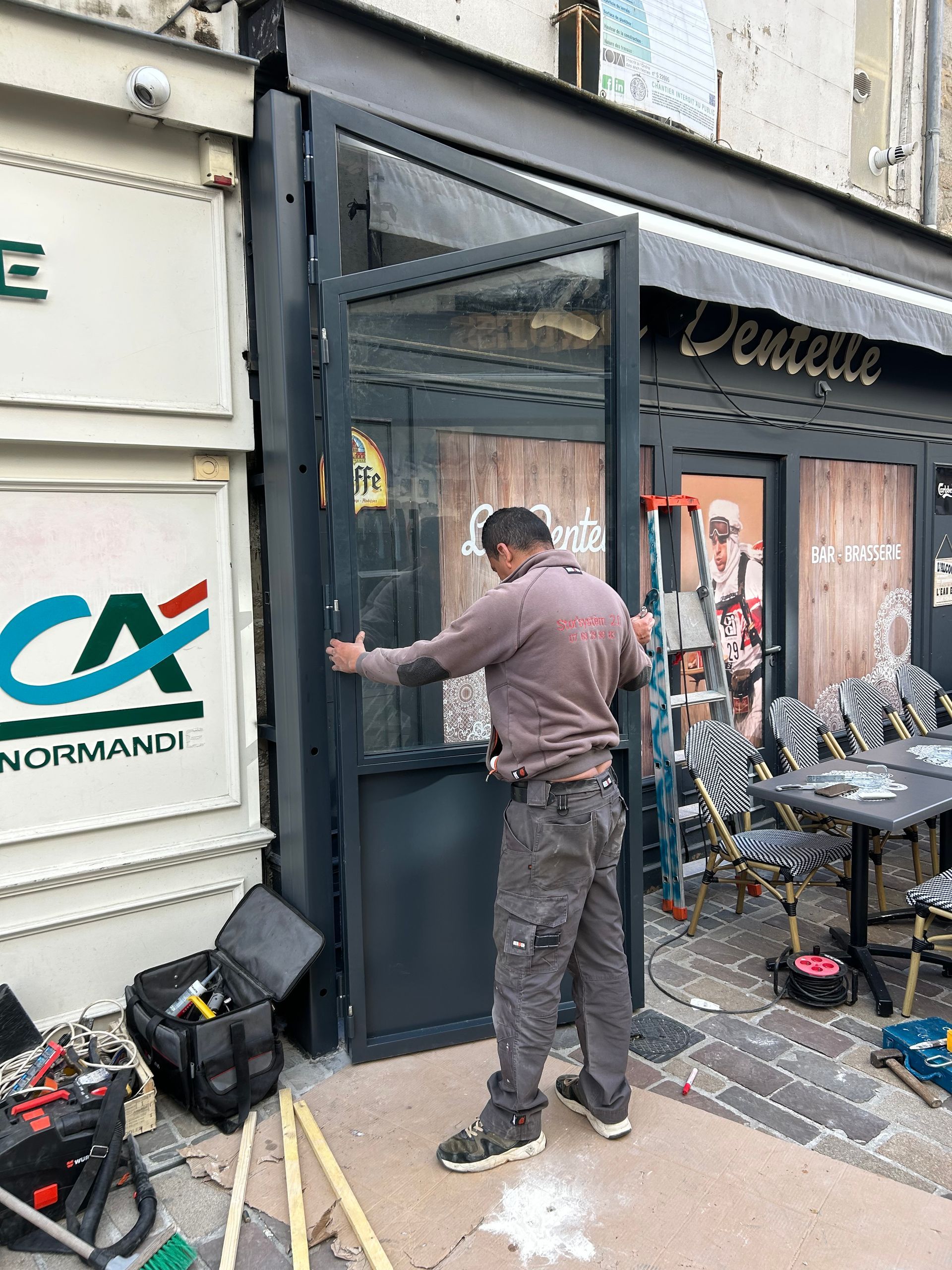 Une véranda en cours de construction