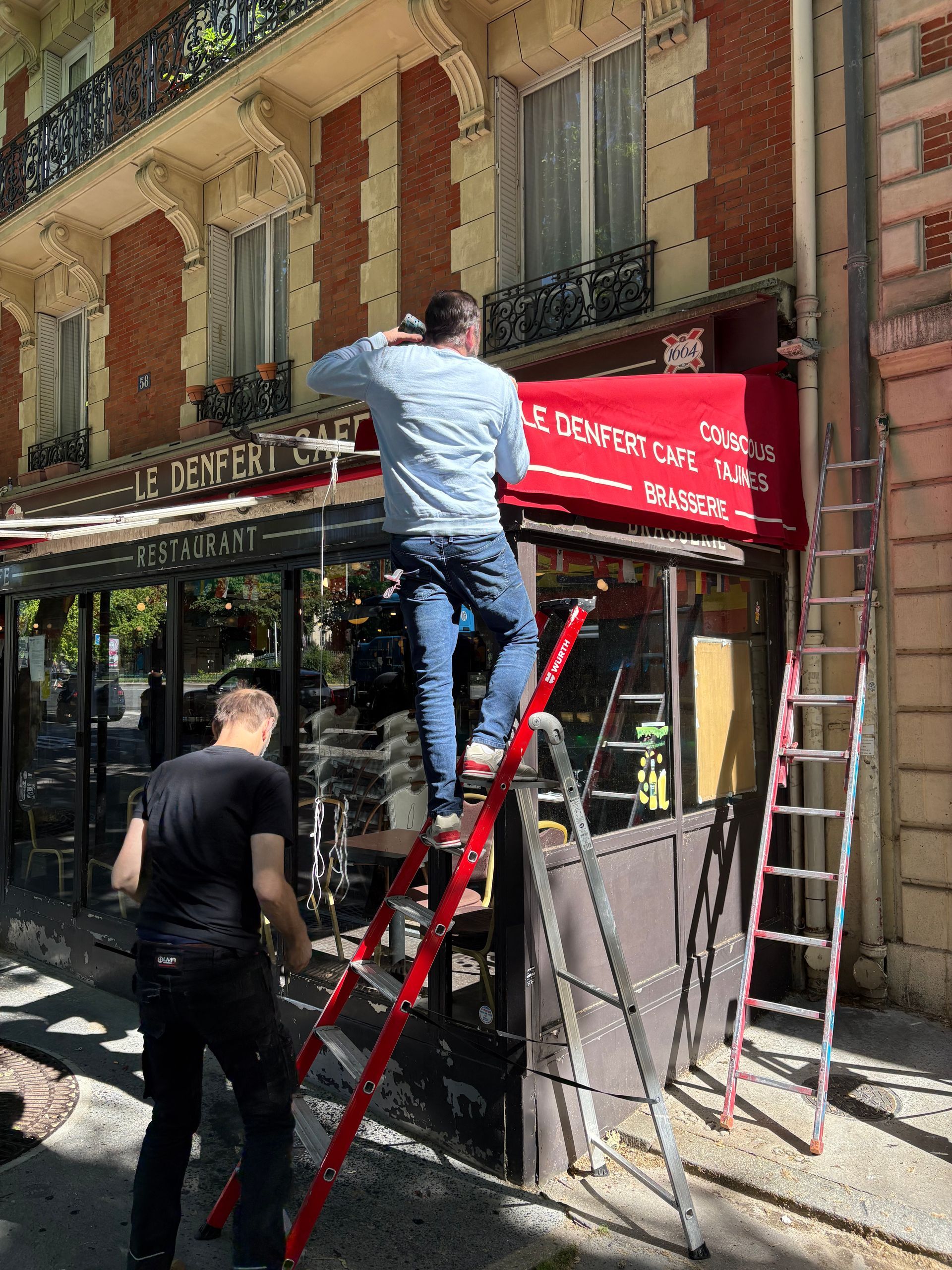 Store d'une agence immobilière