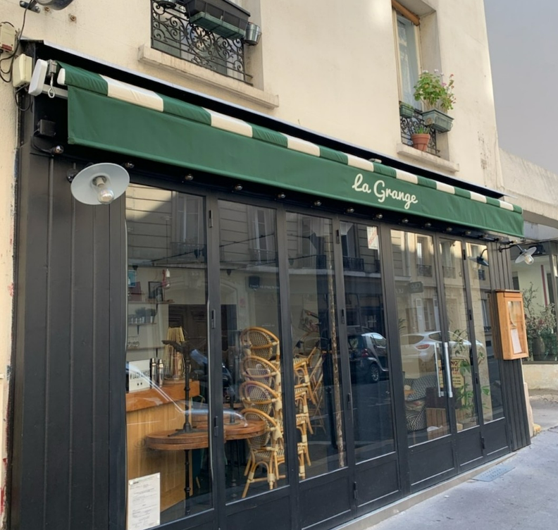 Restaurant vert nommé La Grange