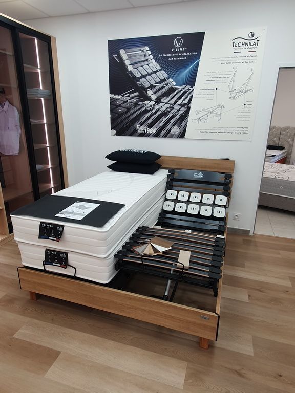 Deux matelas pour un lit double avec sommier réglable