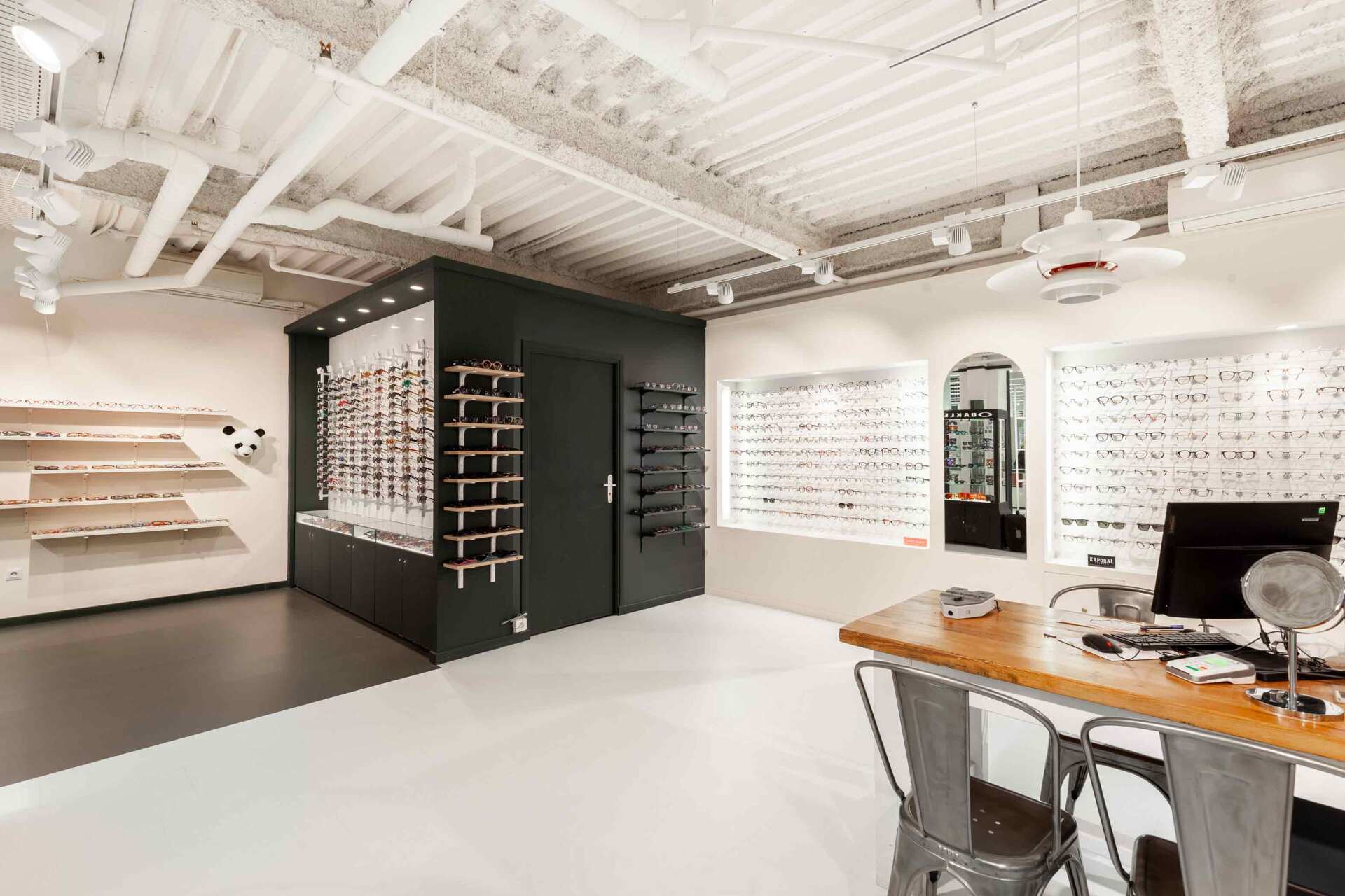 Un large choix de lunettes dans notre boutique